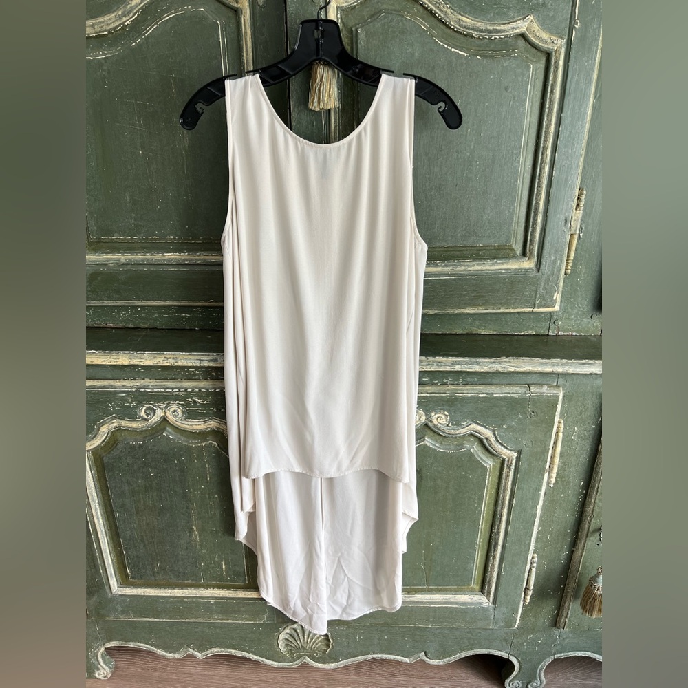 Eileen Fisher Sleeveless Cream High-Low Top